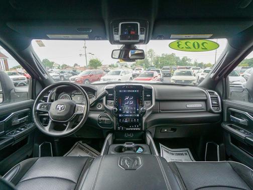 2023 RAM 3500 Laramie Crew Cab 4x4 8' Box