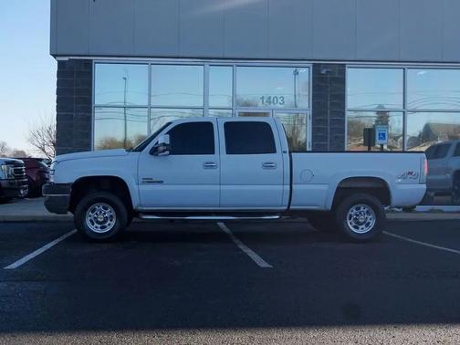 2005 Chevrolet Silverado 2500 LS H/D Crew Cab