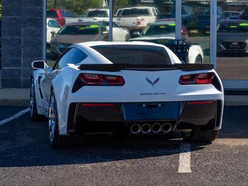 Arctic White 2017 Chevrolet Corvette Grand Sport