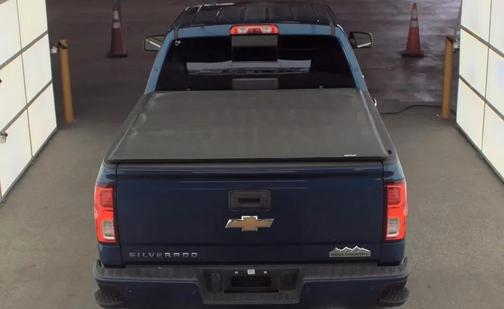 Deep Ocean Blue Metallic 2018 Chevrolet Silverado 1500 High Country