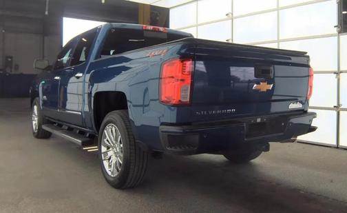 Deep Ocean Blue Metallic 2018 Chevrolet Silverado 1500 High Country