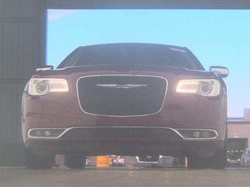 2018 Chrysler 300 Touring