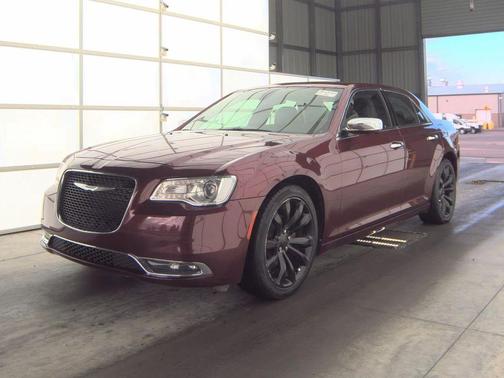 2018 Chrysler 300 Touring