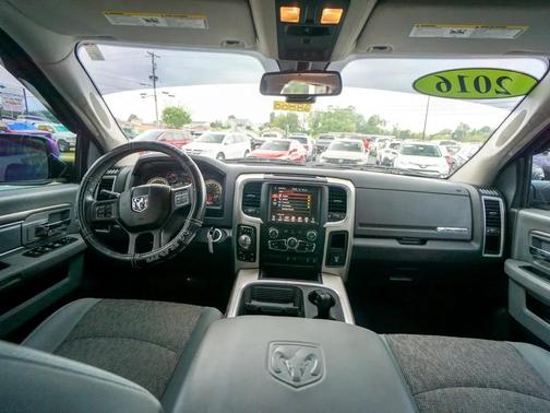 2016 RAM 1500 Big Horn