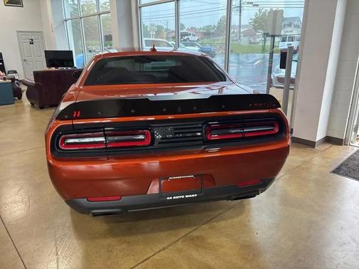 Sinamon Stick 2023 Dodge Challenger SRT Hellcat