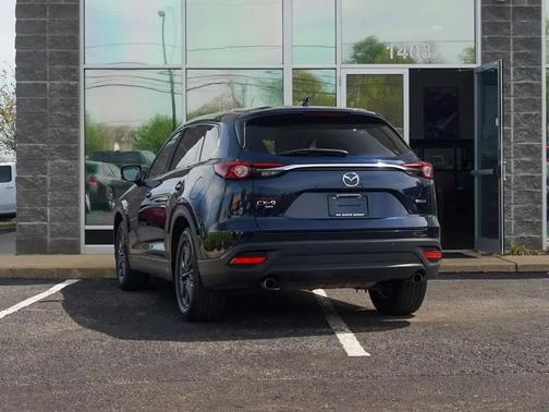 Deep Crystal Blue Mica 2022 Mazda CX-9 Touring