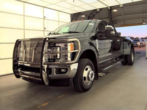 2017 Ford F-350 Lariat