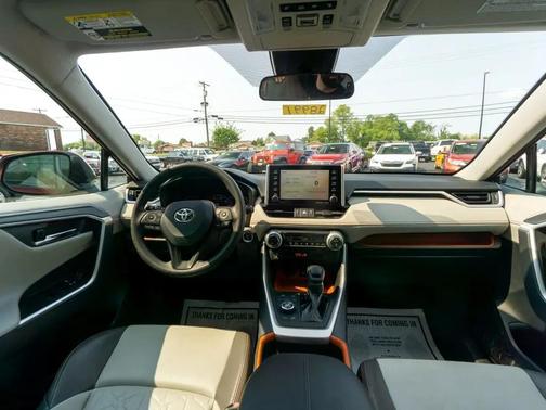 2019 Toyota RAV4 Adventure