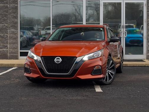 2021 Nissan Altima SR FWD