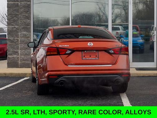 2021 Nissan Altima SR FWD