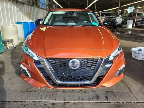 2021 Nissan Altima SR FWD