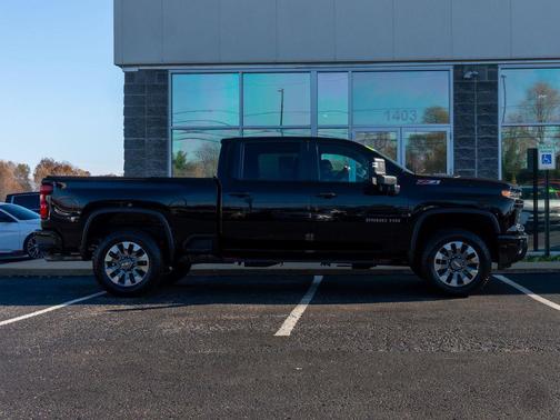 2024 Chevrolet Silverado 2500 Custom