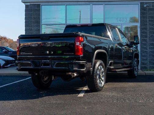 2024 Chevrolet Silverado 2500 Custom