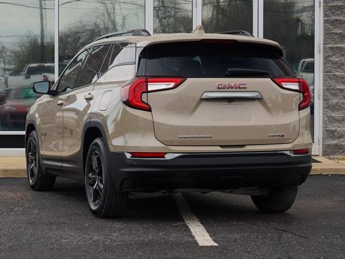 2023 GMC Terrain AT4