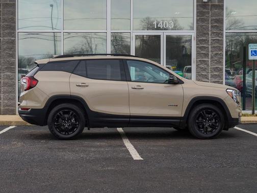 2023 GMC Terrain AT4