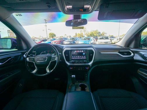 2018 GMC Acadia SLE-2
