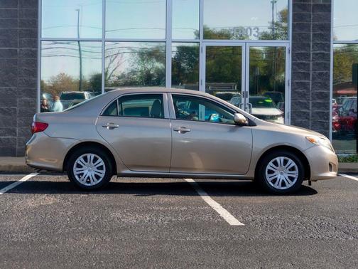 2010 Toyota Corolla LE