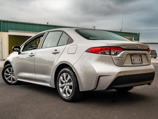 Classic Silver Metallic 2024 Toyota Corolla LE