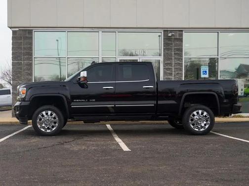 2016 GMC Sierra 2500 Denali