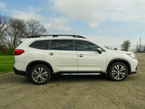 Crystal White Pearl 2019 Subaru Ascent Touring 7-Passenger