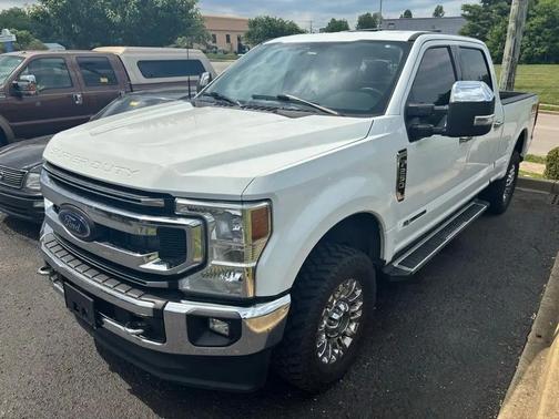 Oxford White 2022 Ford F-250 XLT