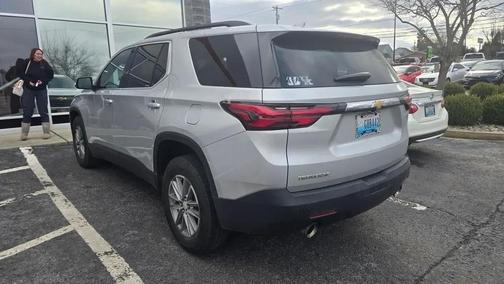 2022 Chevrolet Traverse LT Cloth