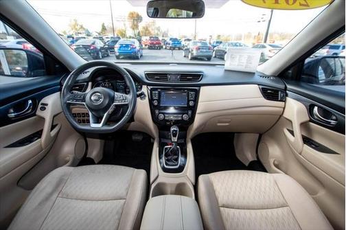 Magnetic Black 2017 Nissan Rogue SV