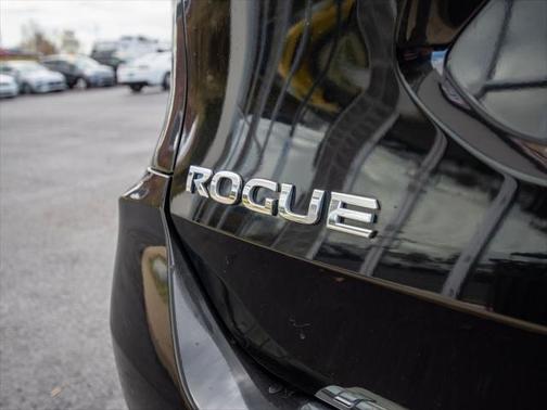 Magnetic Black 2017 Nissan Rogue SV