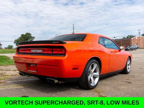 2008 Dodge Challenger SRT8