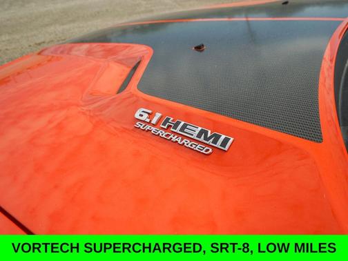 2008 Dodge Challenger SRT8