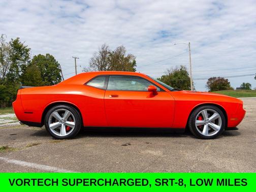 2008 Dodge Challenger SRT8