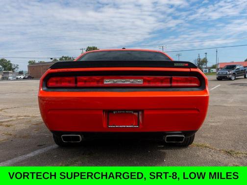 2008 Dodge Challenger SRT8