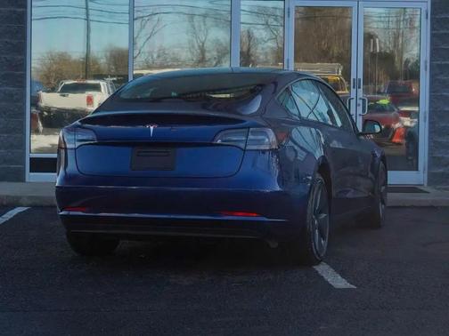 2023 Tesla Model 3 Standard Range