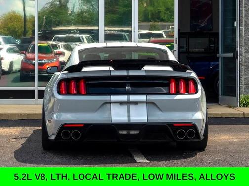 2017 Ford Shelby GT350 Base