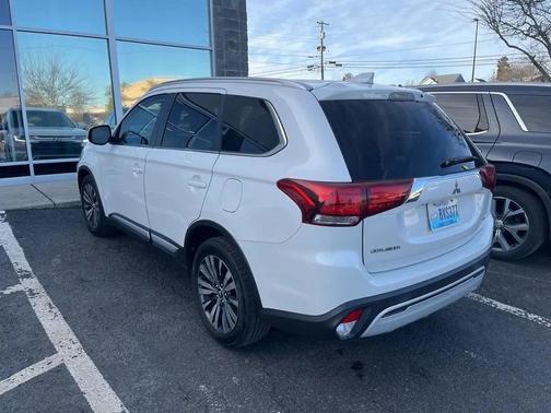 2020 Mitsubishi Outlander SEL