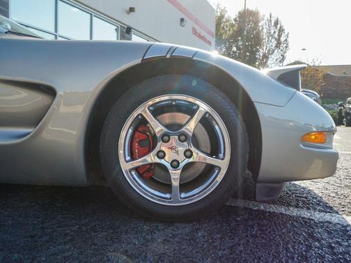 2002 Chevrolet Corvette Base