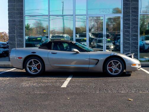 2002 Chevrolet Corvette Base