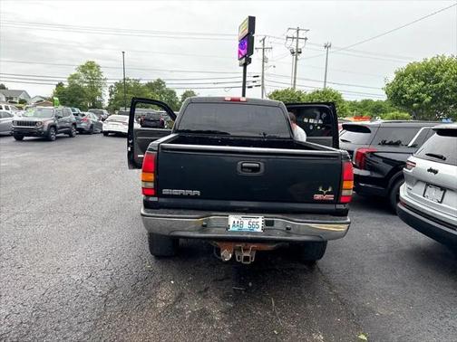 2006 GMC Sierra 1500 SL Crew Cab