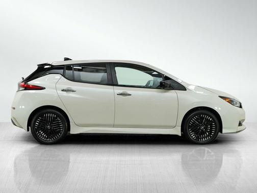 2024 Nissan Leaf SV PLUS