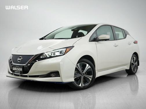Pearl White 2022 Nissan Leaf SV PLUS