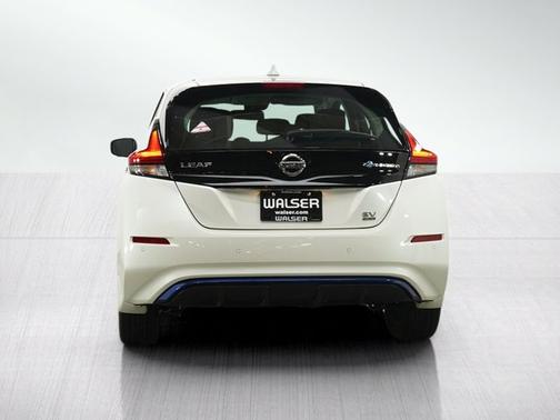 Pearl White 2022 Nissan Leaf SV PLUS