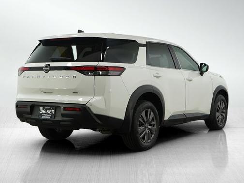 2023 Nissan Pathfinder S