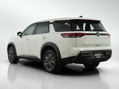 2023 Nissan Pathfinder S