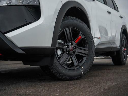 Everest White Pearl Tricoat 2026 Nissan Rogue Rock Creek