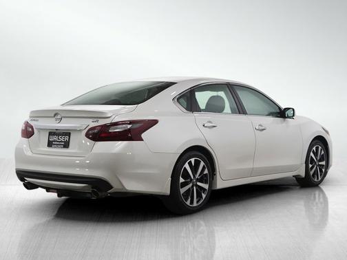 2017 Nissan Altima 2.5 SR