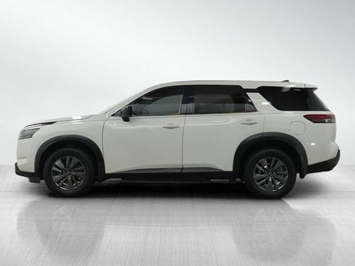 2024 Nissan Pathfinder S