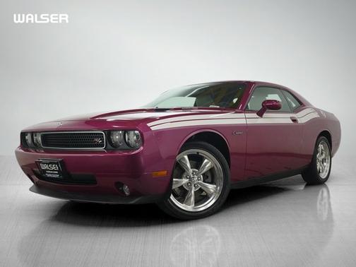 Furious Fuchsia Pearlcoat 2010 Dodge Challenger R/T