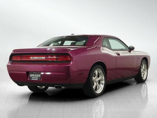 Furious Fuchsia Pearlcoat 2010 Dodge Challenger R/T
