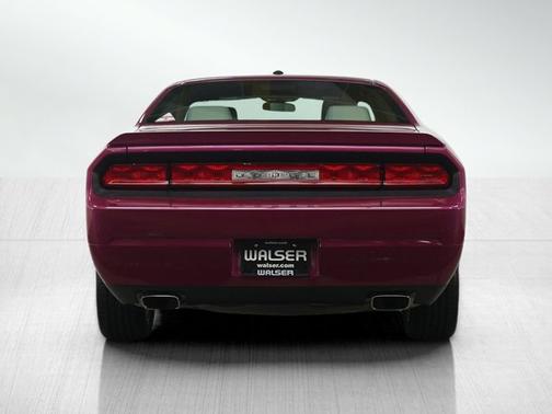Furious Fuchsia Pearlcoat 2010 Dodge Challenger R/T