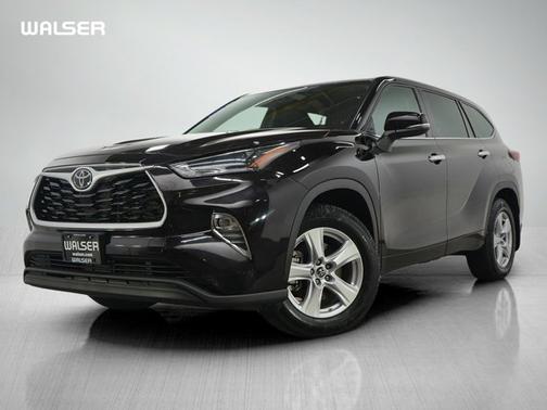 2022 Toyota Highlander LE